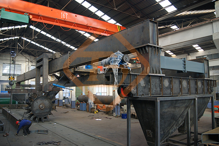 大型行走有機(jī)肥翻堆機(jī)價(jià)格